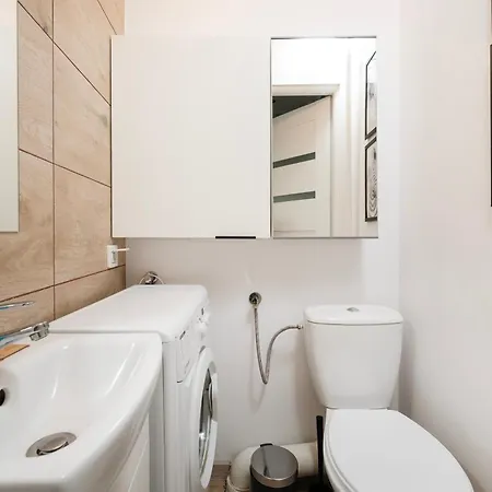 Manufaktura Urban Heart By Bookinghost * Łódź