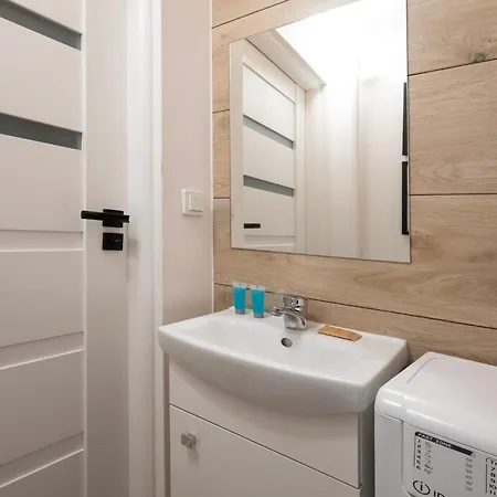 Manufaktura Urban Heart By Bookinghost * Łódź