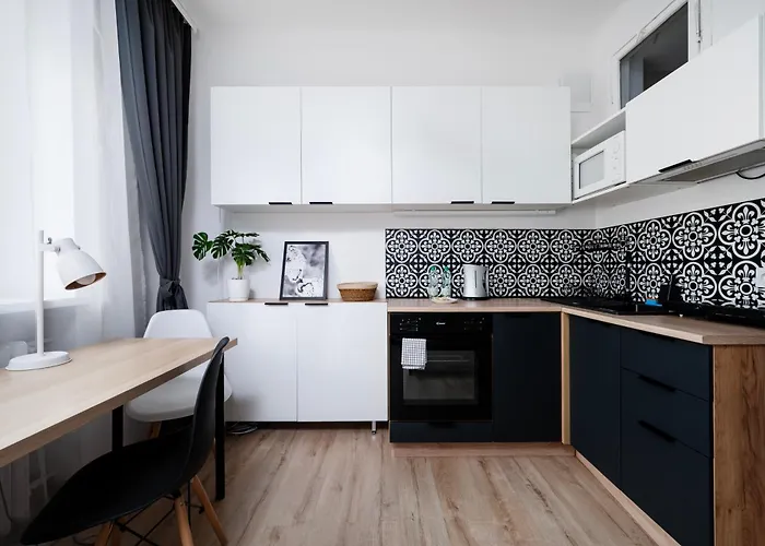 Manufaktura Urban Heart By Bookinghost